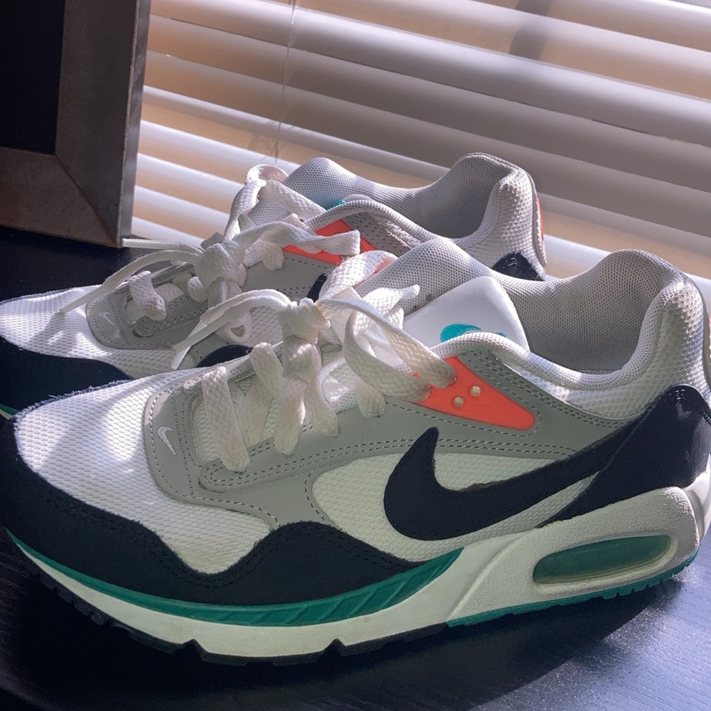 Nike shoes 6.5 women or 5Y